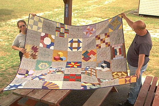 [Picture of Ann's Blue Ribbon winning quilt - 2002]